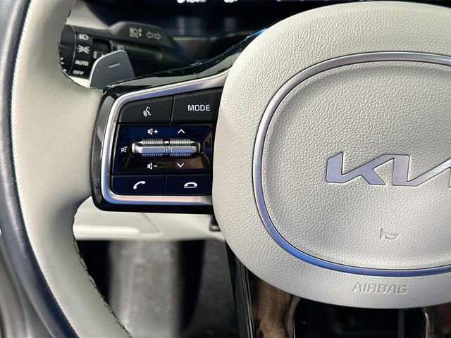 Used 2023 Kia Sorento SX Prestige image 25