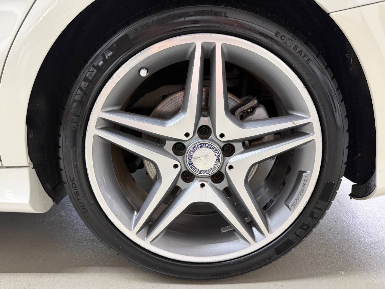 Used 2014 Mercedes-Benz CLA 250 image 29