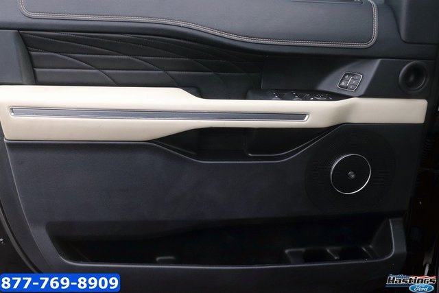 Used 2019 Ford Expedition Max Platinum image 11