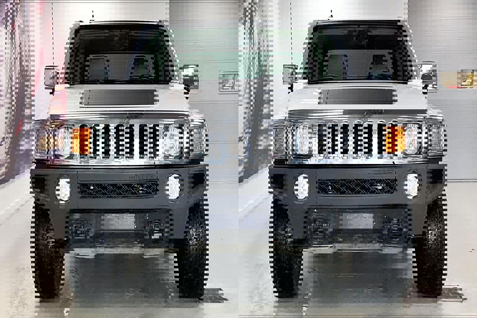 Used 2010 HUMMER H3T Luxury w/ Appearance Package AWD/4WD image 6