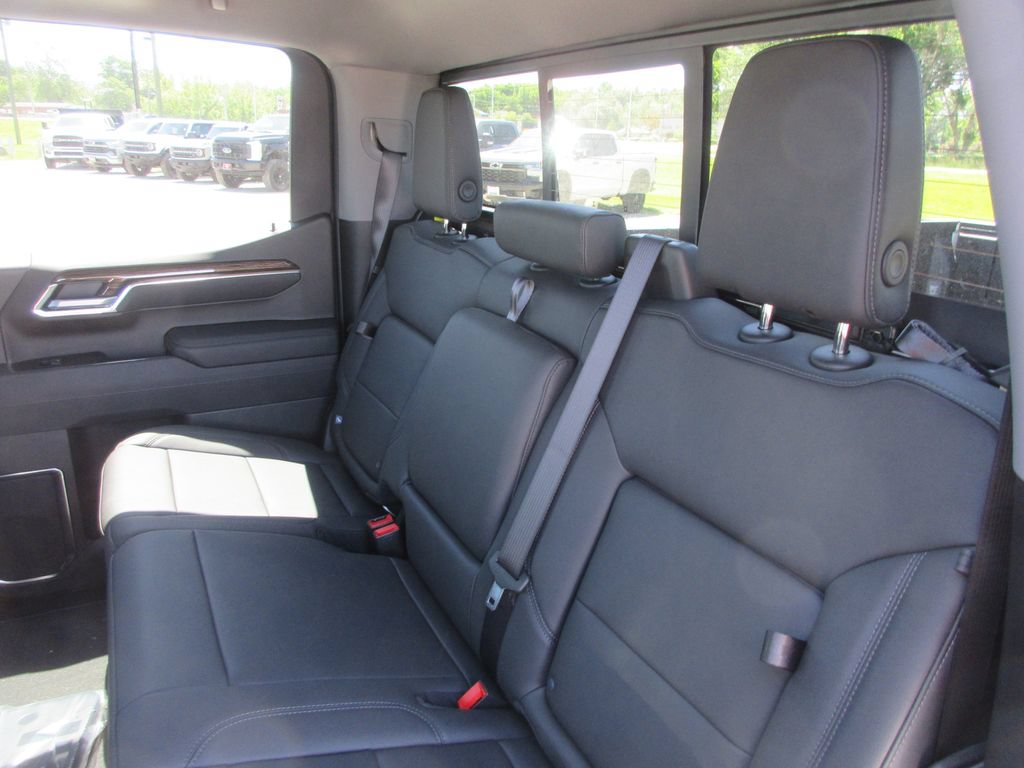 New 2026 GMC Sierra 1500 Elevation w/ Elevation Premium Package AWD/4WD image 17