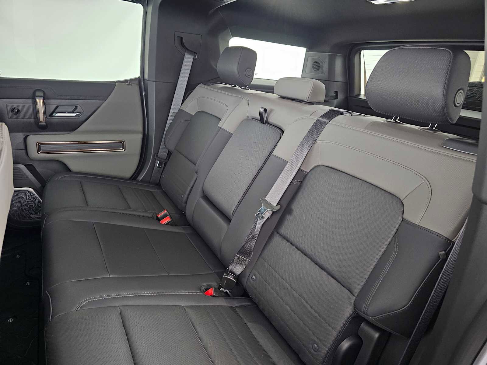 Used 2025 GMC Hummer EV 3X w/ Extreme Off-Road Package image 18