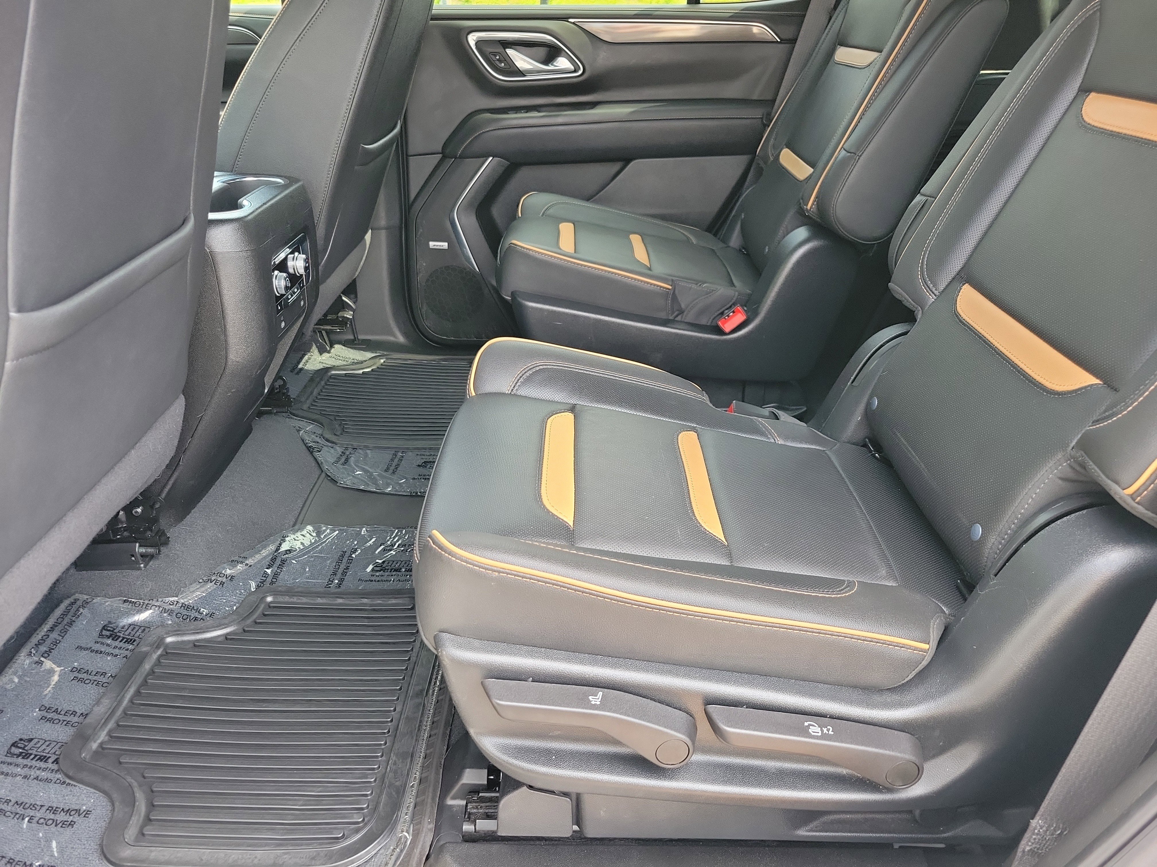 Used 2023 GMC Yukon AT4 image 8