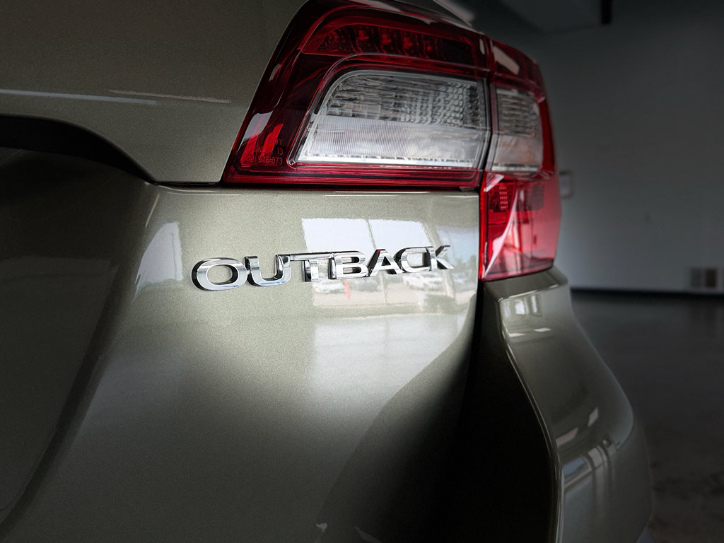Used 2018 Subaru Outback 2.5i AWD/4WD image 24
