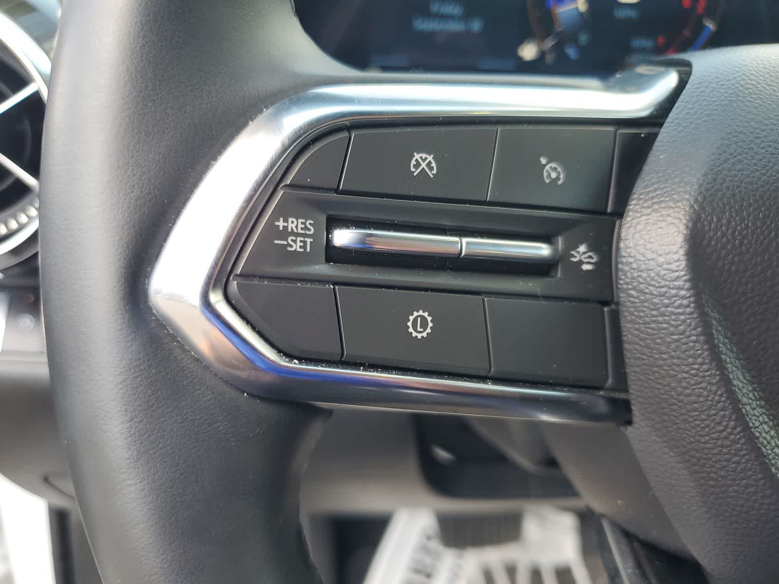 Used 2026 Chevrolet Equinox LT w/ Convenience Package II FWD image 18