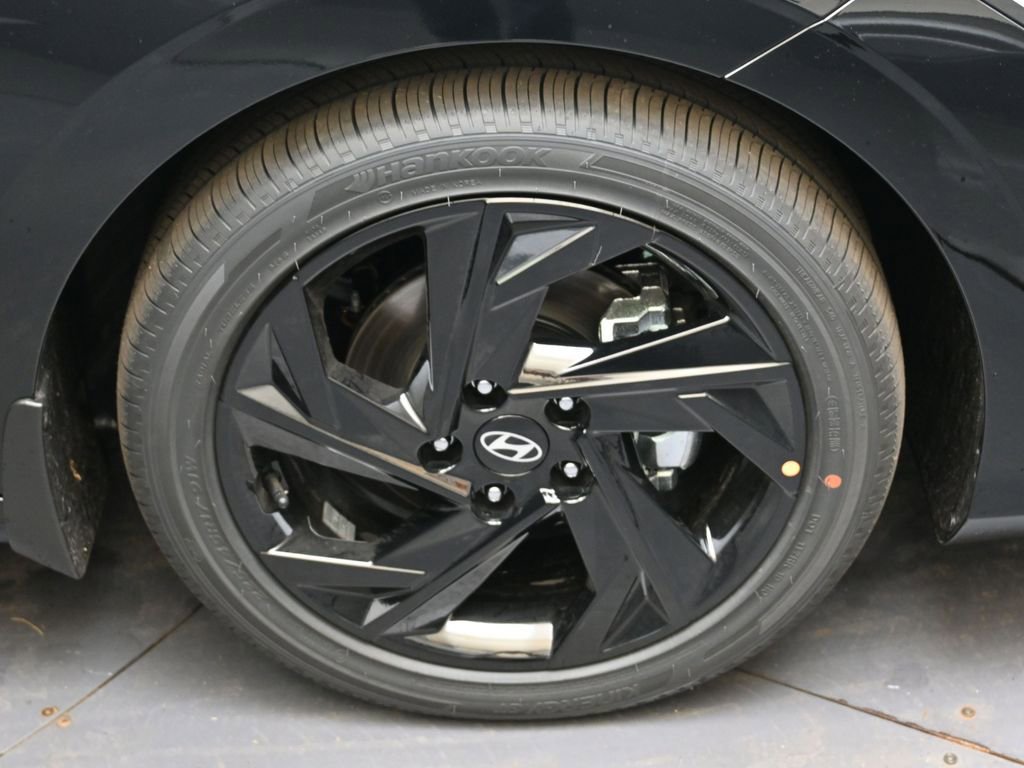 New 2026 Hyundai Elantra SEL Sport image 10