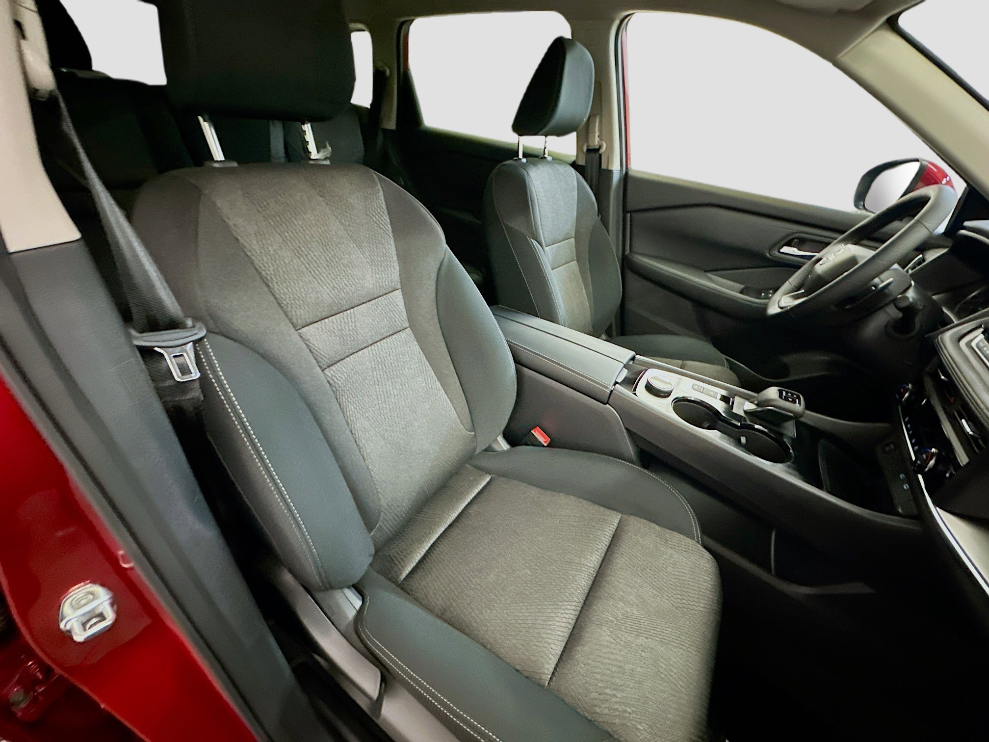 Used 2026 Nissan Rogue SV w/ Cold Weather Package image 32