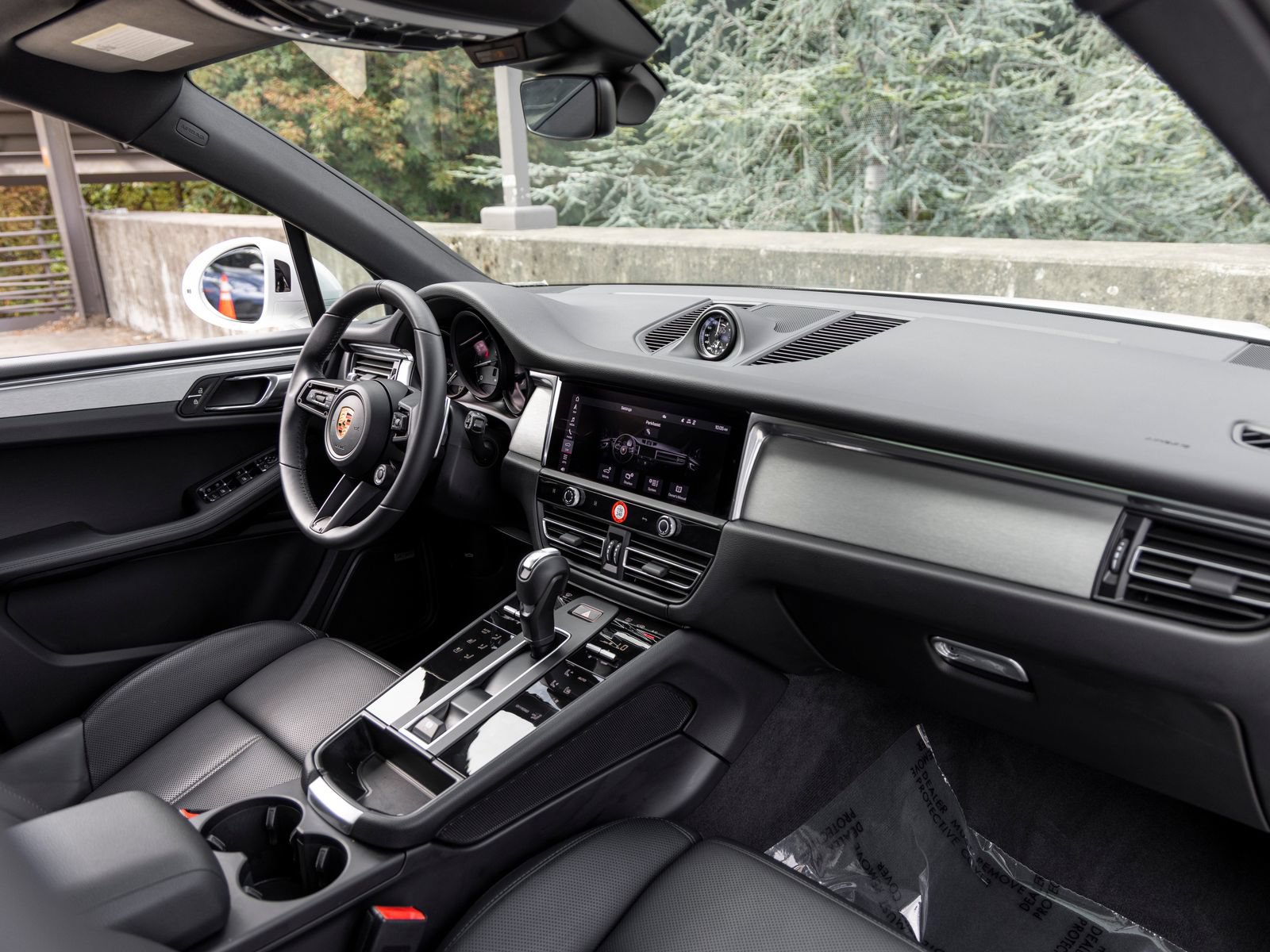 Certified 2026 Porsche Macan AWD/4WD image 62