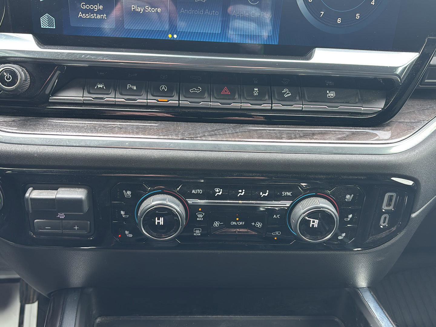 Used 2024 Chevrolet Silverado 1500 LTZ image 29