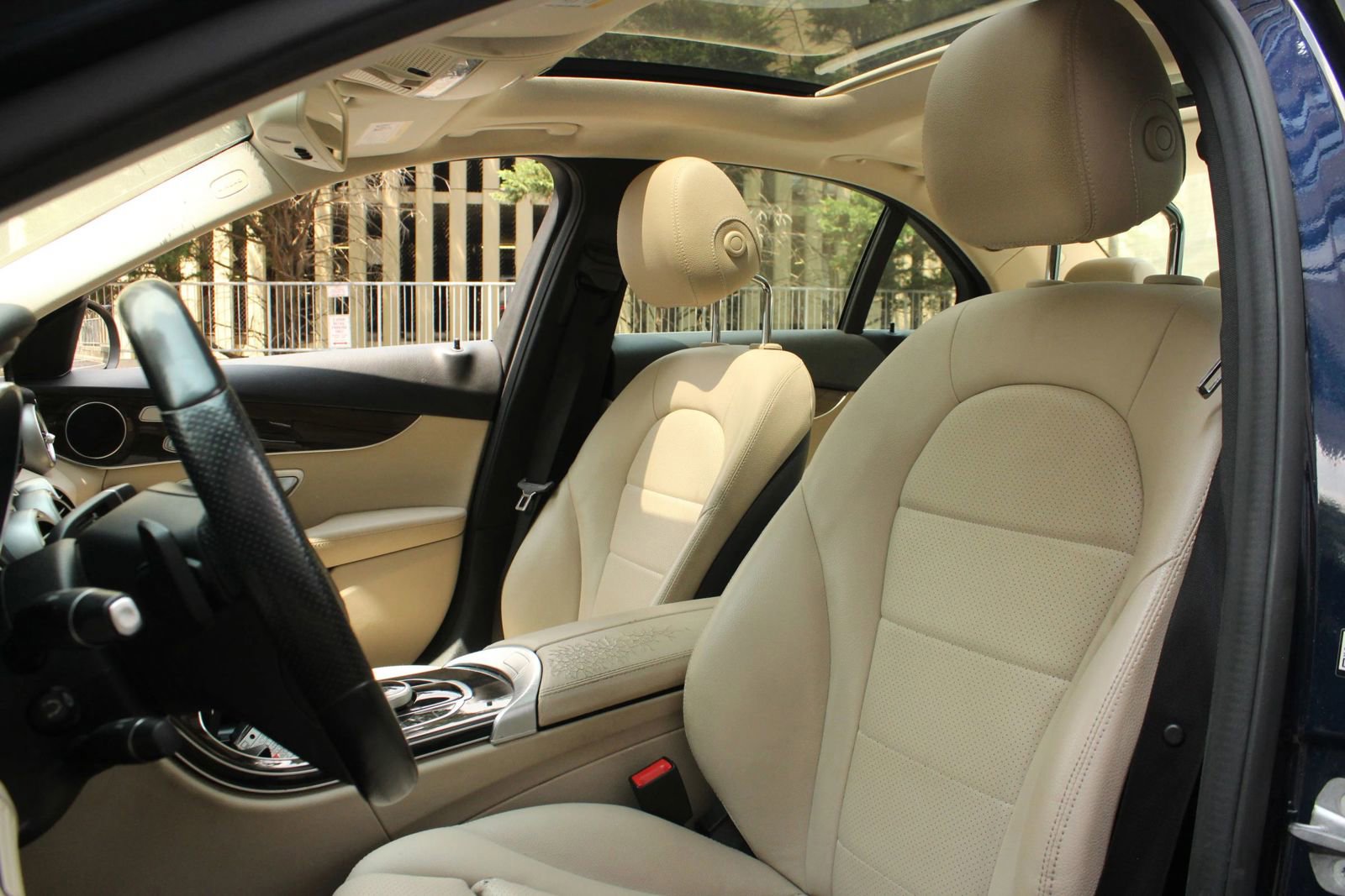 Used 2017 Mercedes-Benz C 300 4MATIC Sedan w/ Premium 1 Package image 17