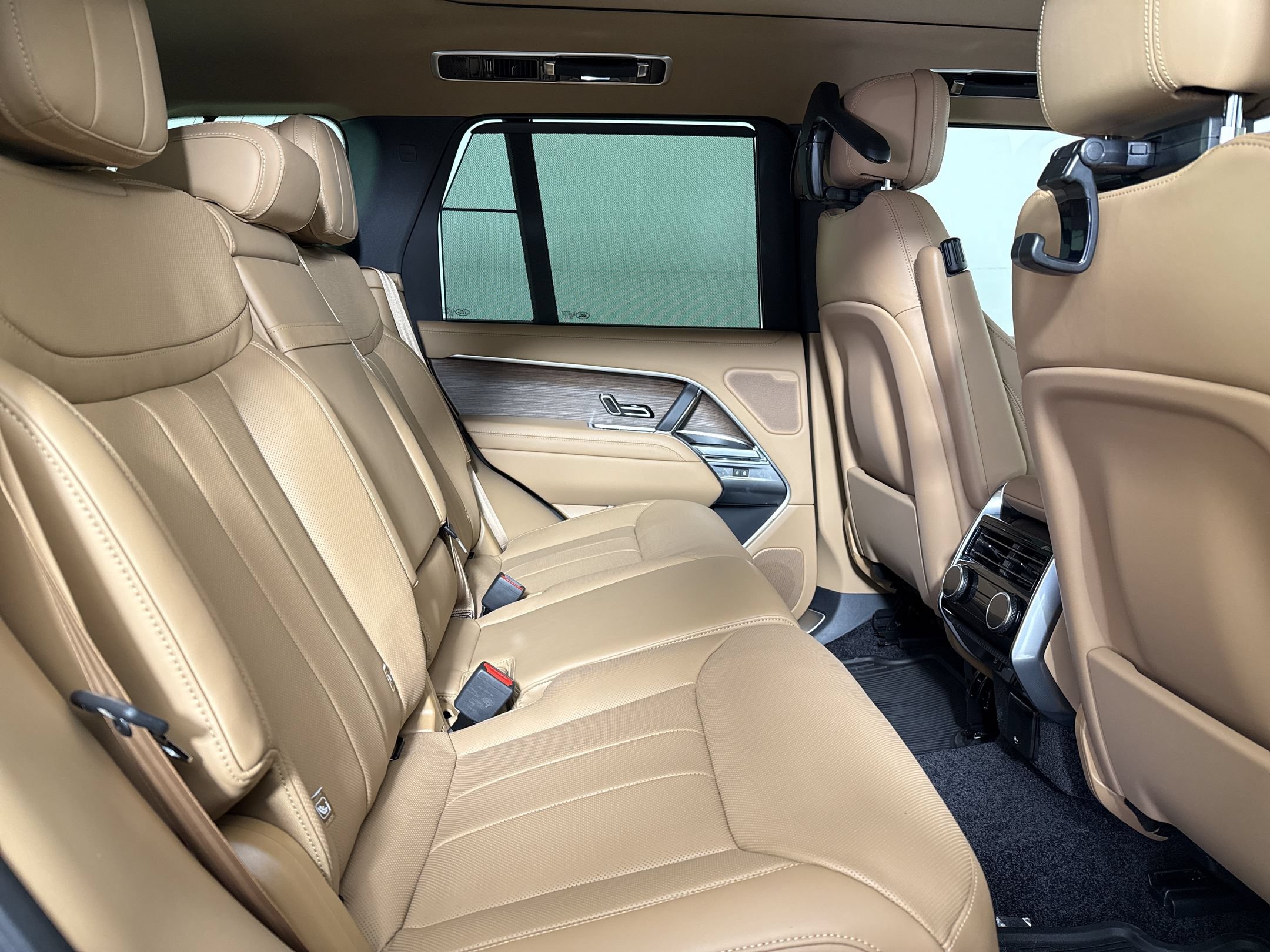 New 2026 Land Rover Range Rover SE AWD/4WD image 27