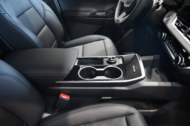 New 2027 Chevrolet Equinox LT w/ Convenience Package II FWD image 20