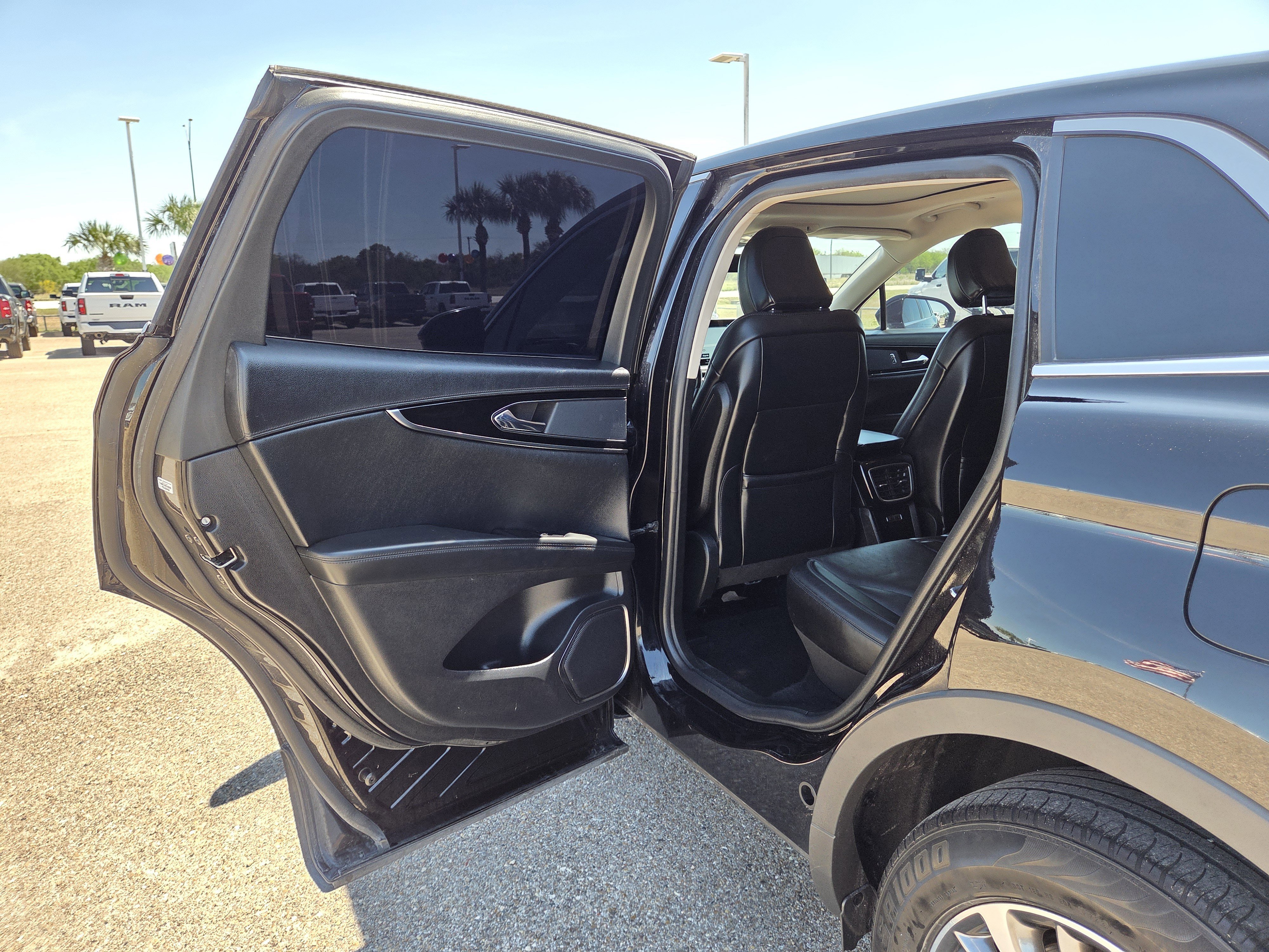 Used 2022 Lincoln Nautilus Reserve AWD/4WD image 14