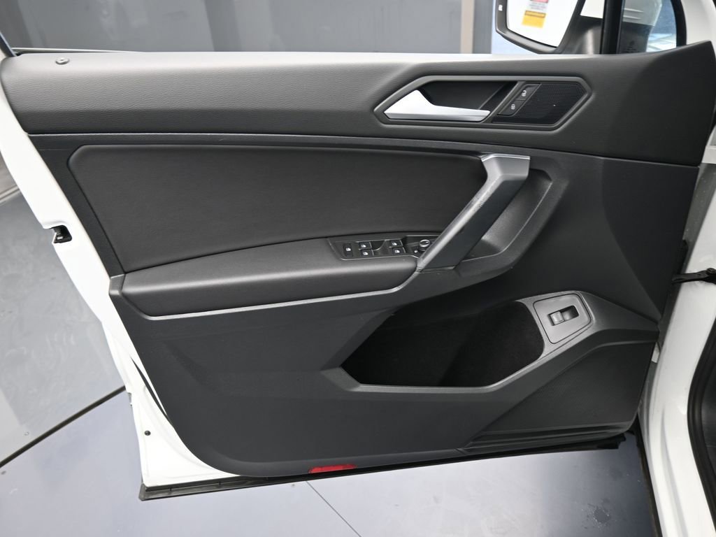 Used 2019 Volkswagen Tiguan SEL image 13