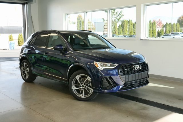 New 2025 Audi Q3 2.0T Premium