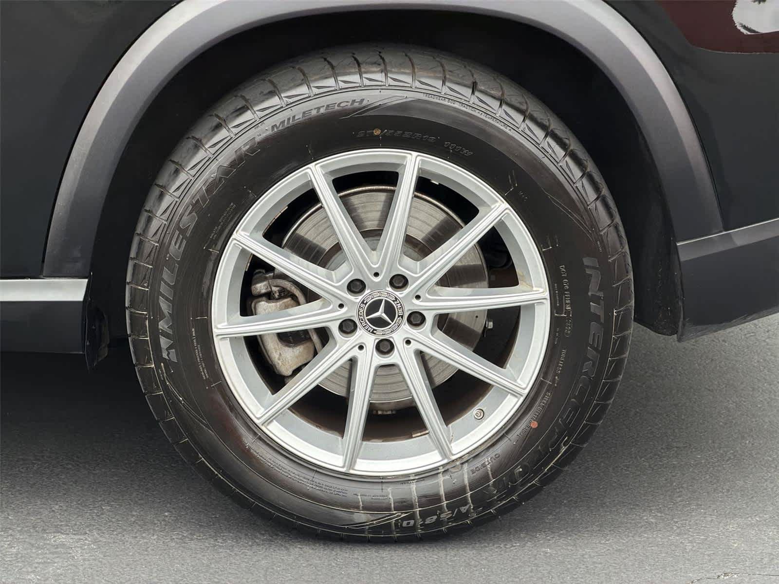 Used 2024 Mercedes-Benz GLE 450e 4MATIC image 9