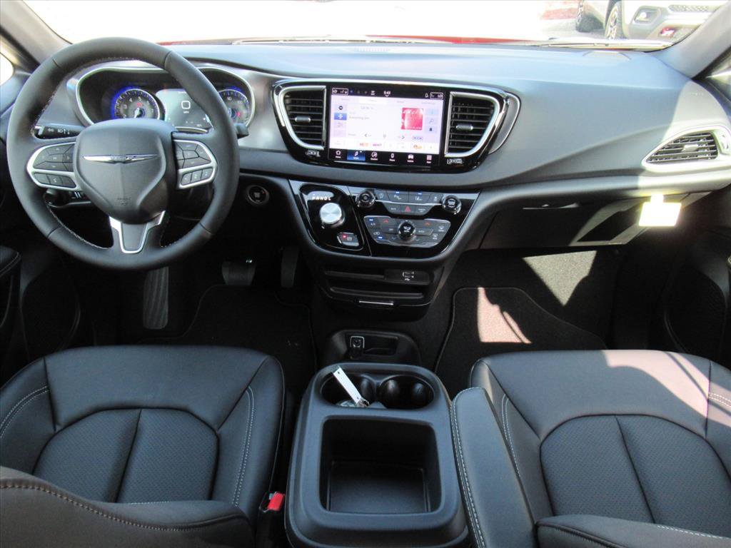 New 2026 Chrysler Voyager LX FWD image 11