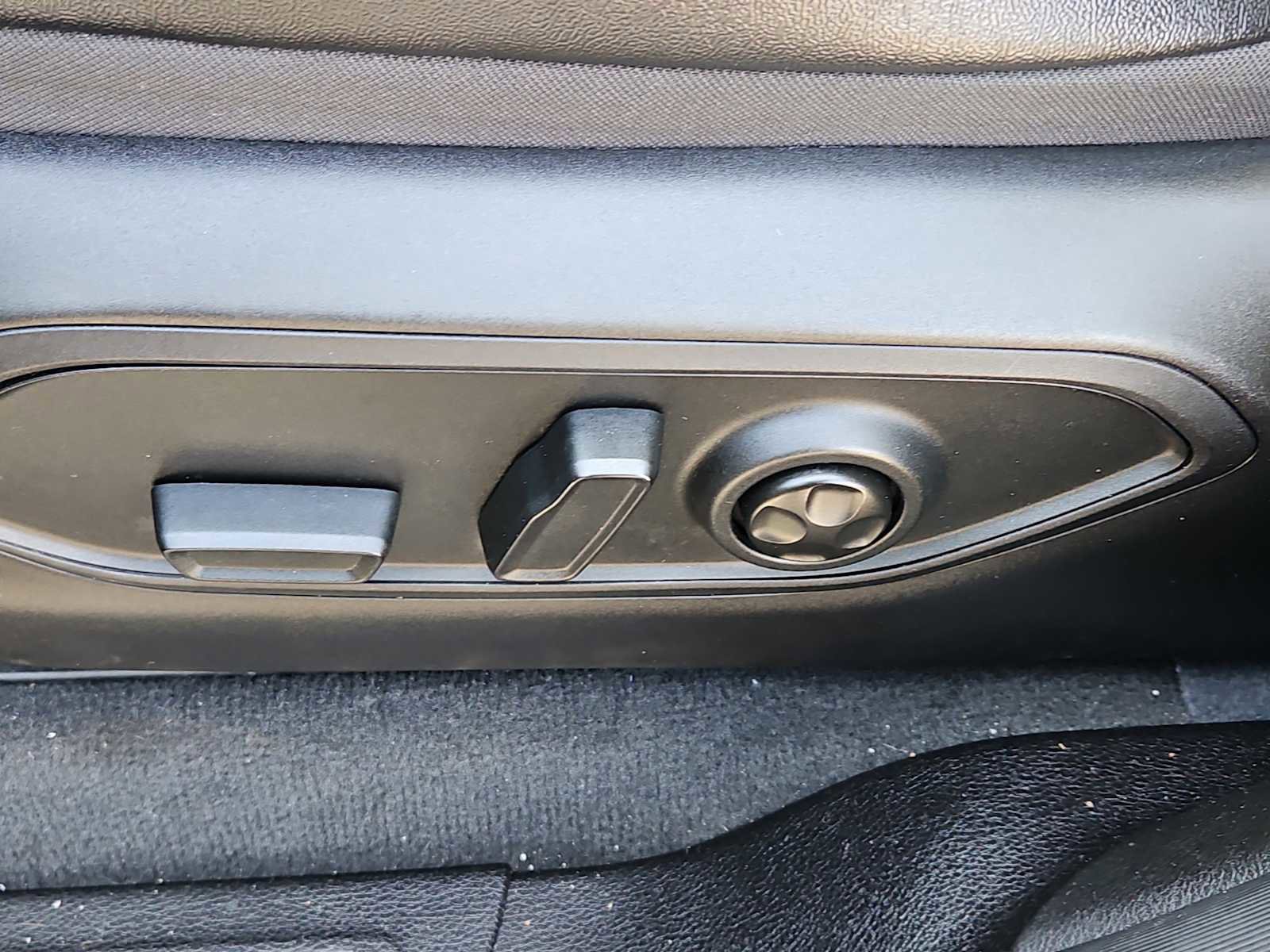 Used 2023 Jeep Grand Cherokee 4WD 4xe image 26