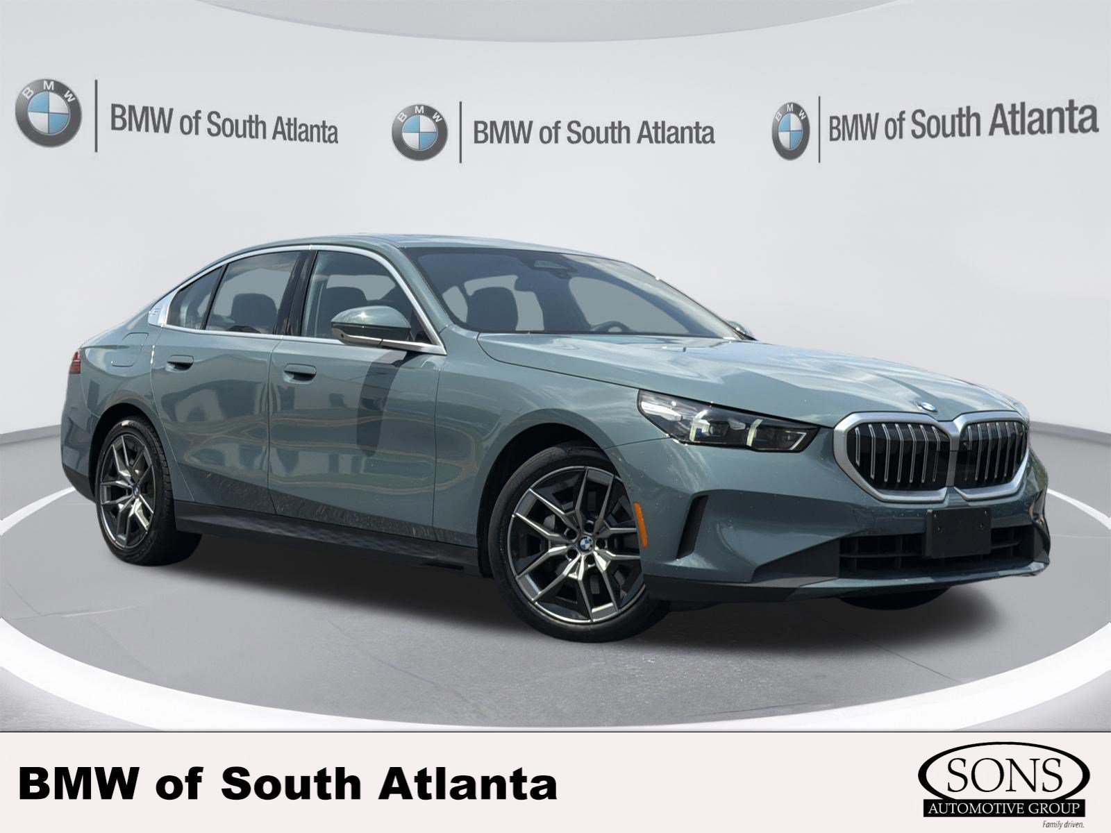 Certified 2026 BMW 530i xDrive AWD/4WD image 1