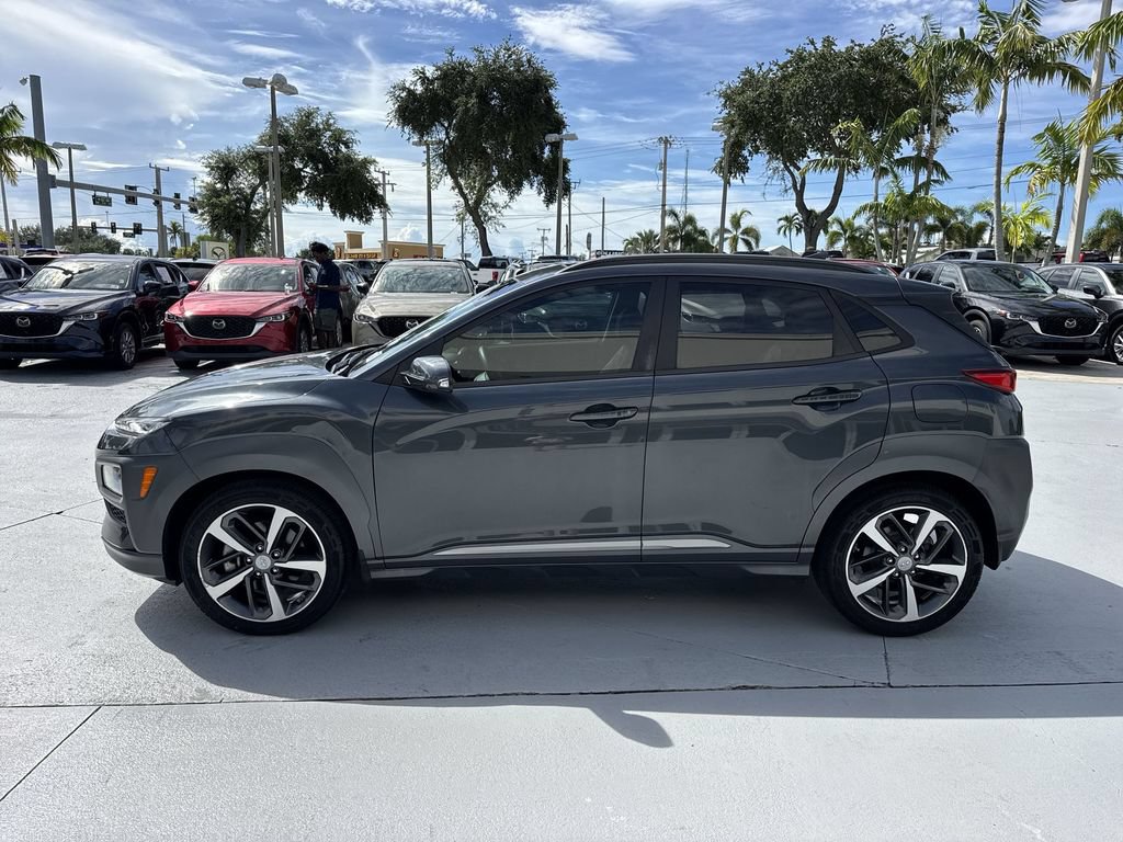 Used 2021 Hyundai Kona Limited w/ Cargo Package FWD image 11