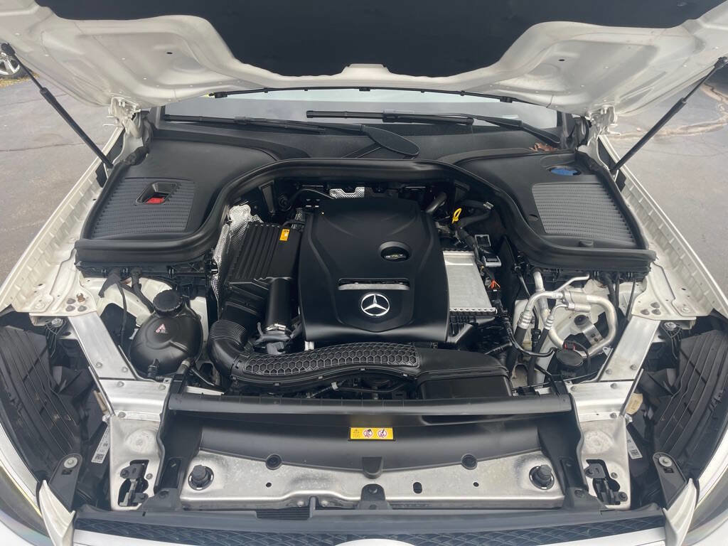 Used 2019 Mercedes-Benz GLC 300 4MATIC image 10