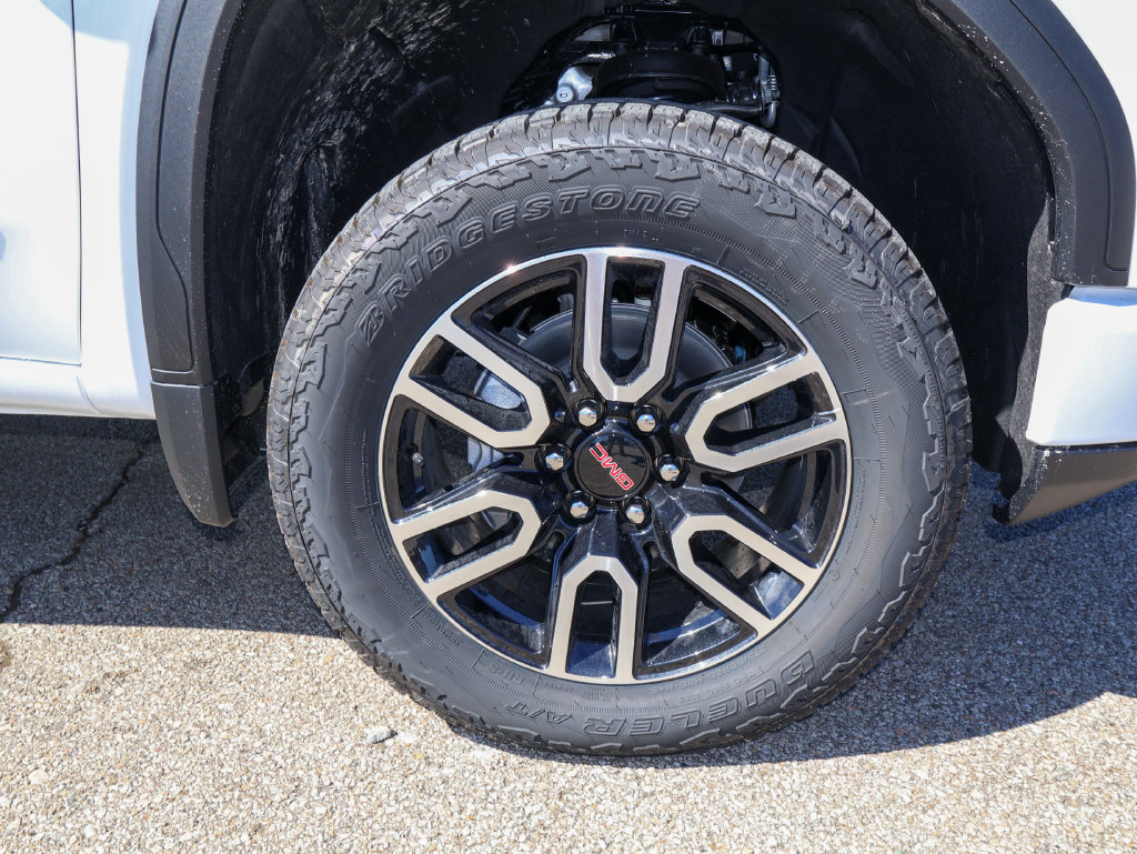 New 2026 GMC Sierra 1500 AT4 w/ AT4 Premium Package AWD/4WD image 34