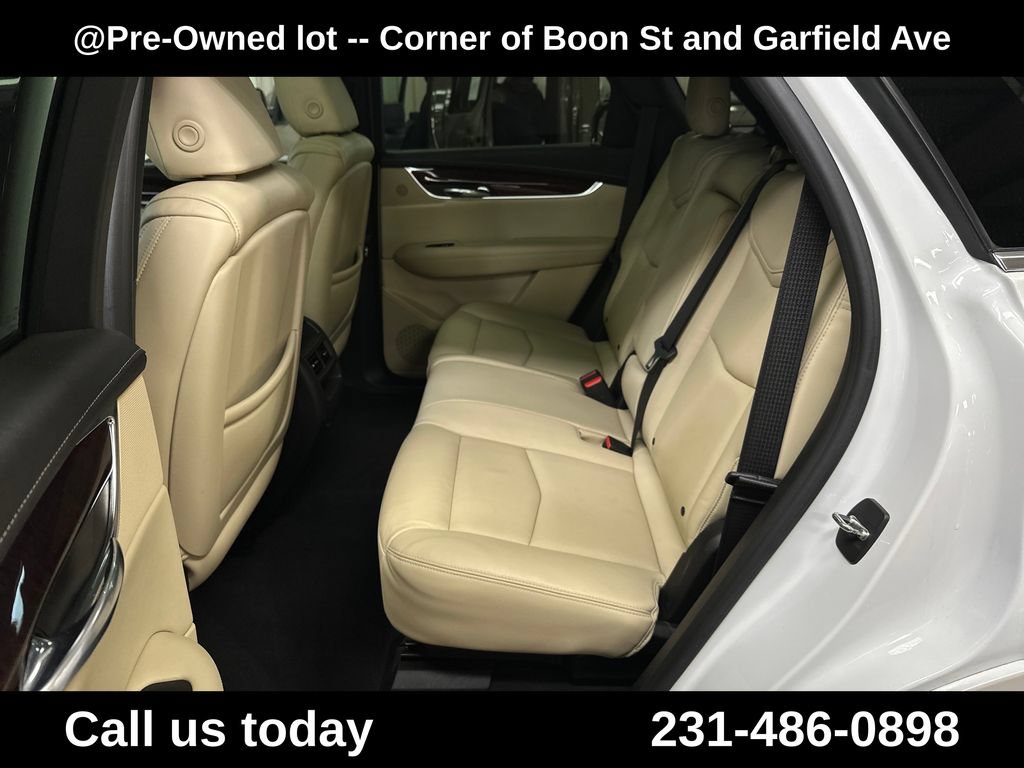 Used 2017 Cadillac XT5 Premium Luxury AWD/4WD image 21