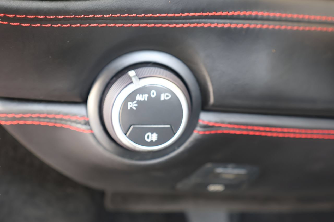 Used 2018 Ferrari 488 Spider RWD image 18