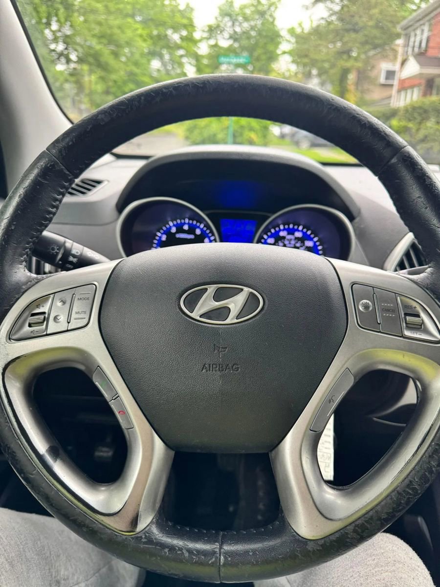 Used 2012 Hyundai Tucson GLS AWD/4WD image 12