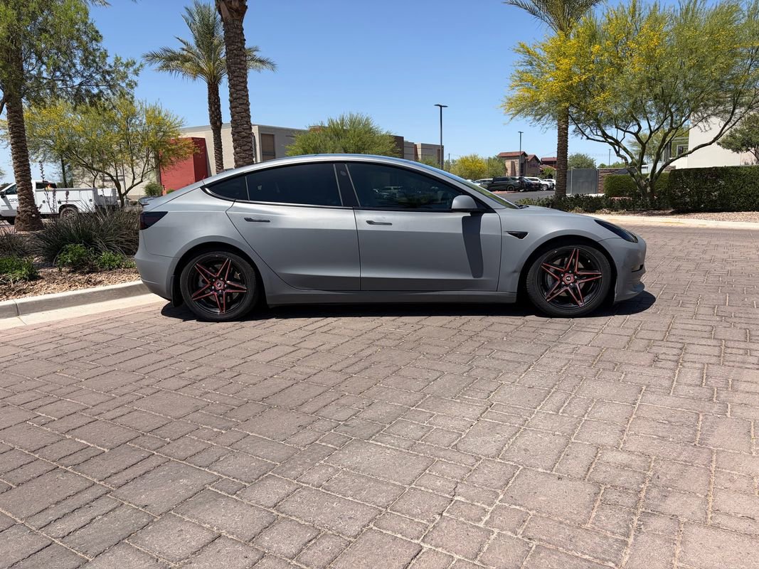 Used 2021 Tesla Model 3 Standard Range Plus RWD image 2