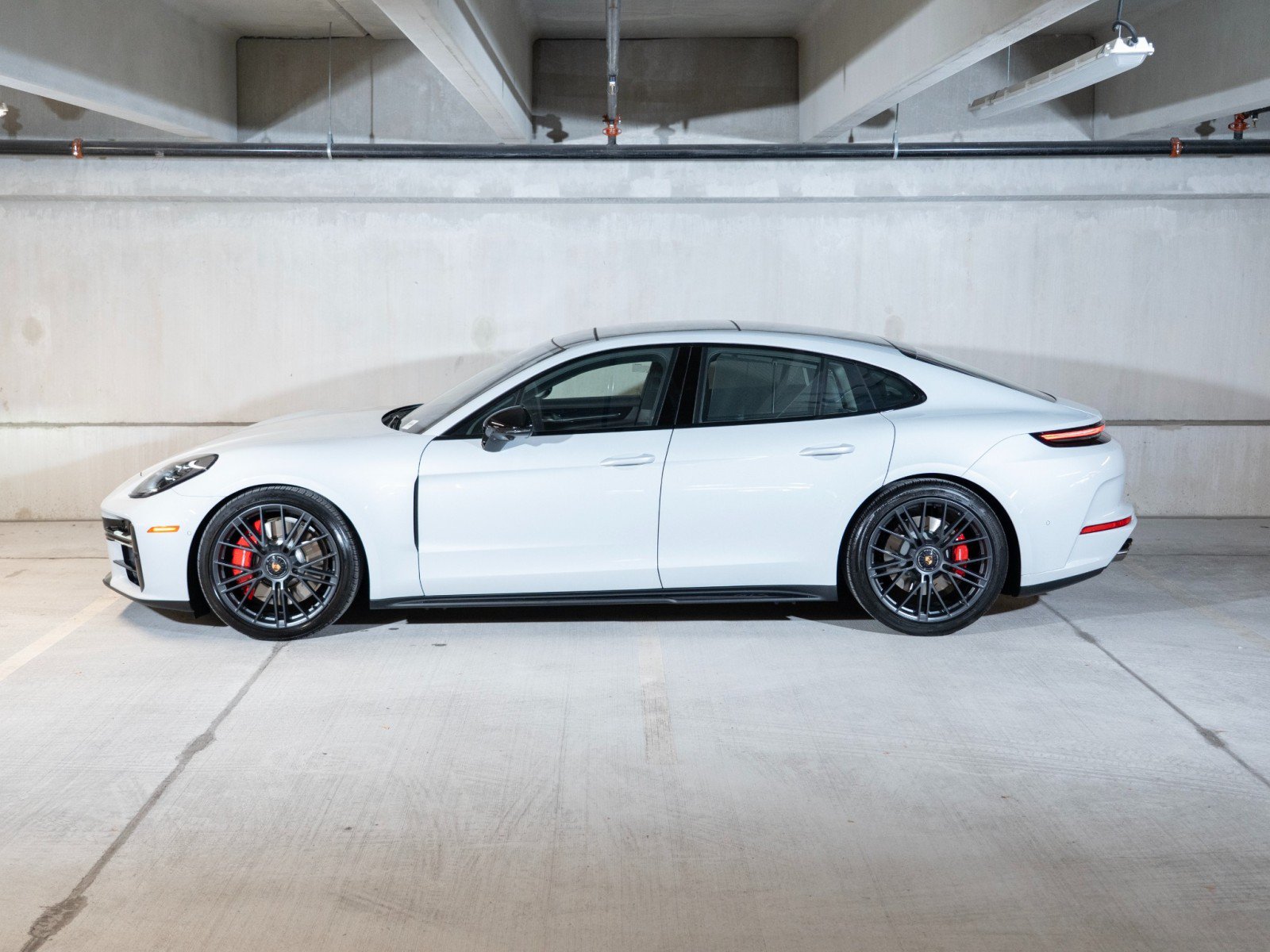 New 2026 Porsche Panamera GTS AWD/4WD image 2