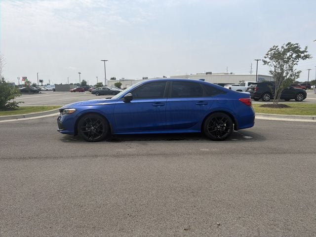Used 2023 Honda Civic Sport image 3