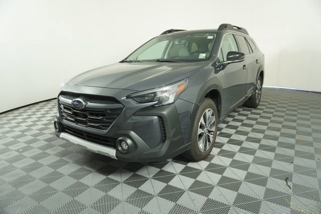 Certified 2025 Subaru Outback Limited image 3