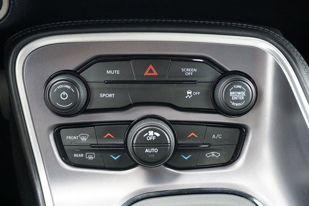 Used 2020 Dodge Challenger SXT w/ Blacktop Package image 27