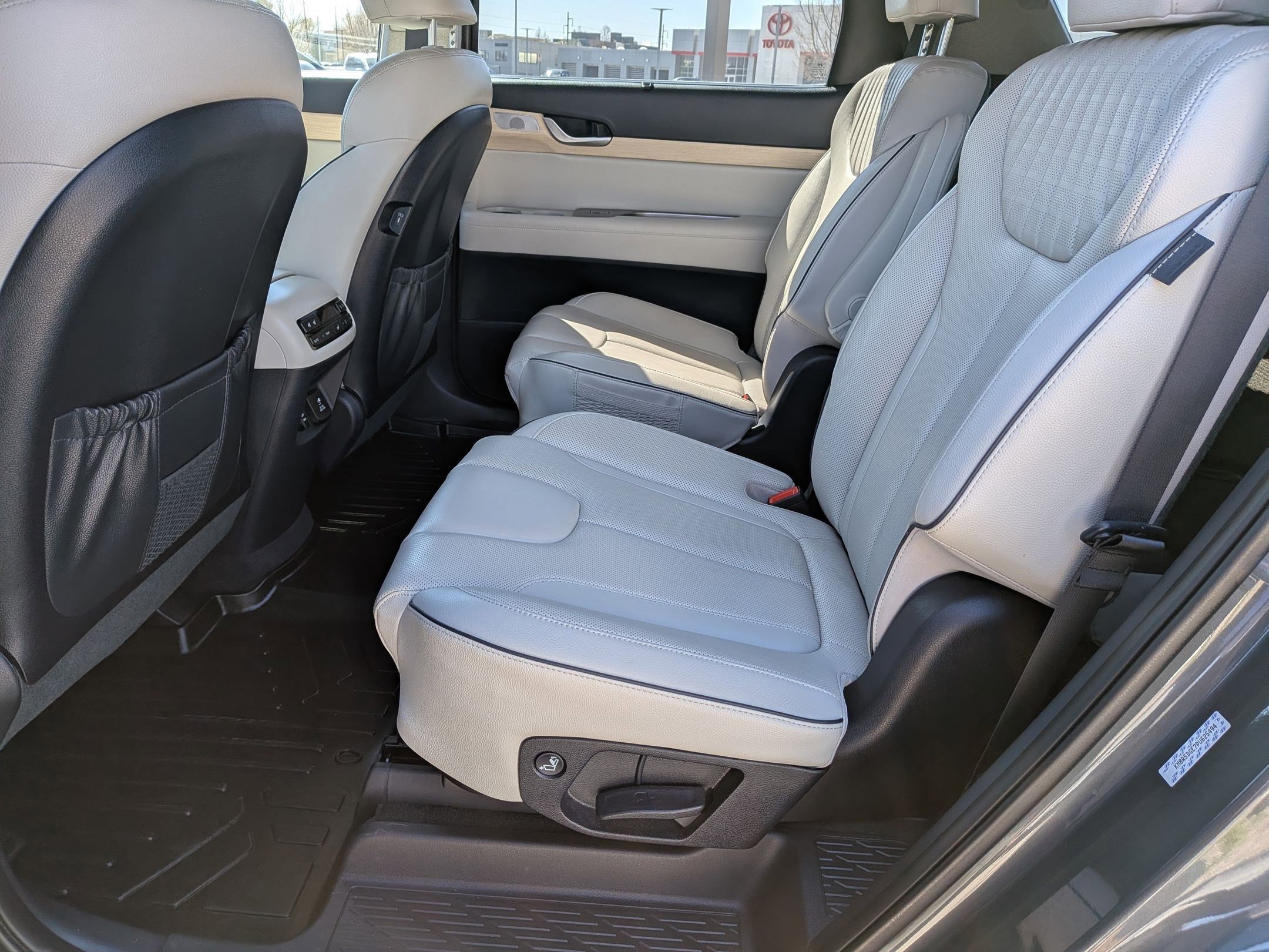 Used 2023 Hyundai Palisade Limited image 30