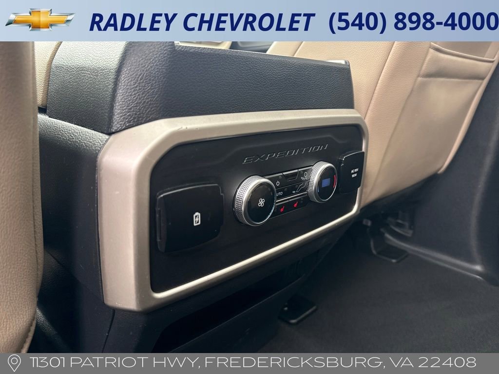 Used 2024 Ford Expedition Limited image 14