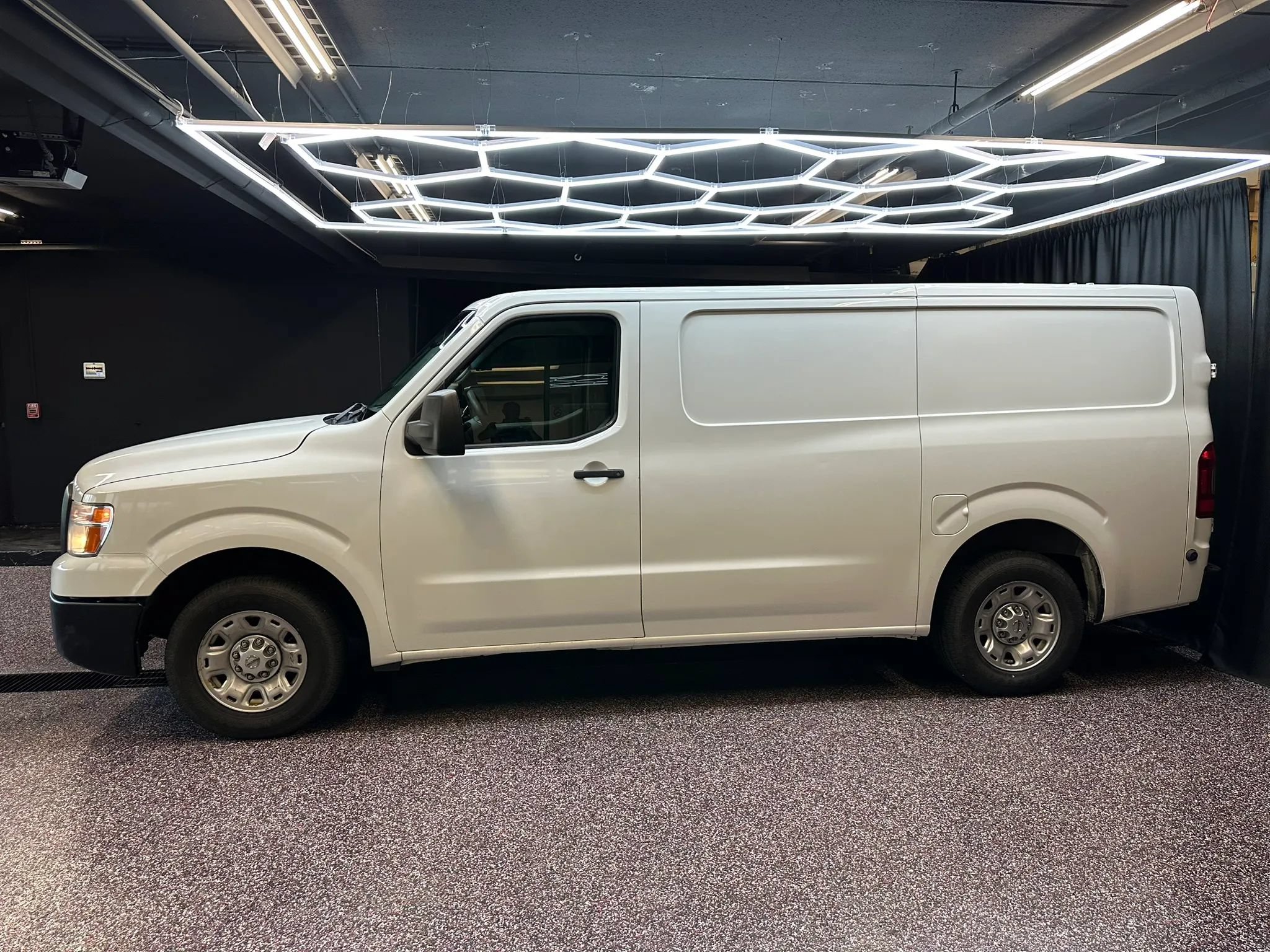 Used 2016 Nissan NV 1500 SV w/ Technology Package RWD image 4