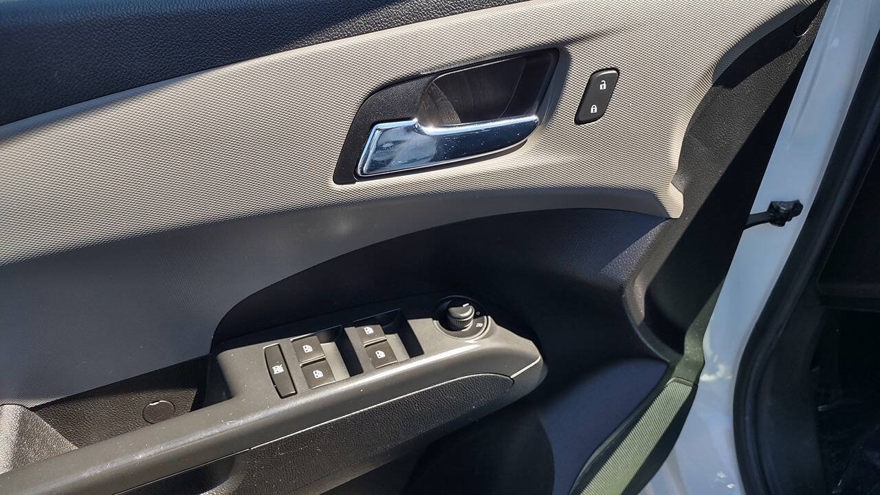 Used 2016 Chevrolet Sonic LT FWD image 8