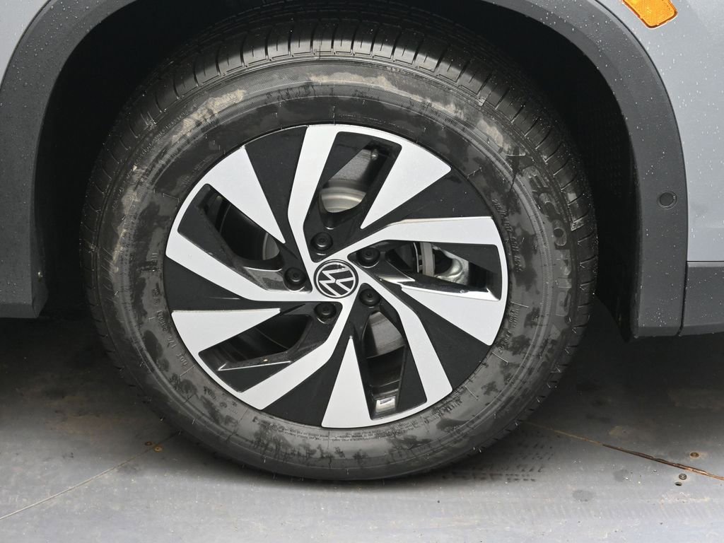 New 2026 Volkswagen Tiguan S image 9