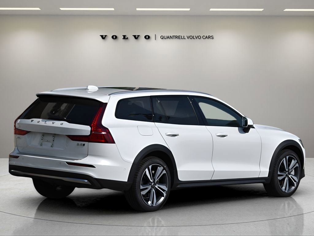 Certified 2026 Volvo V60 B5 Cross Country Plus w/ Protection Package Premier AWD/4WD image 4