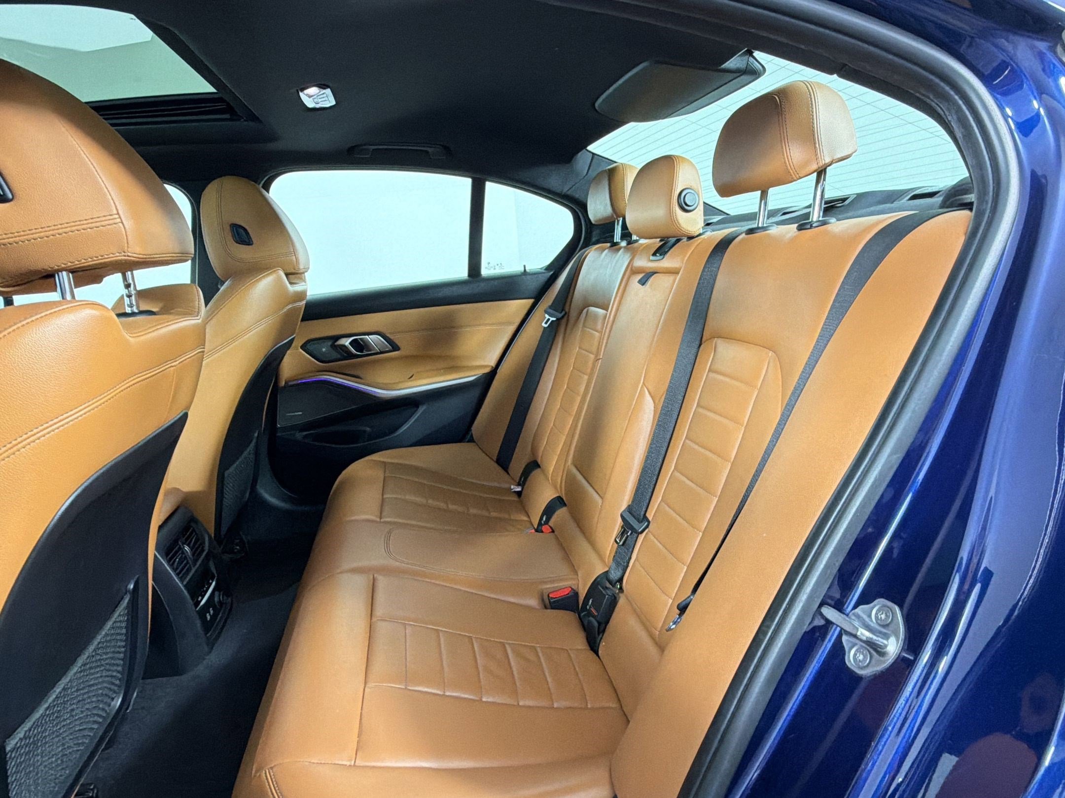 Used 2019 BMW 330i Sedan w/ Premium Package RWD image 16