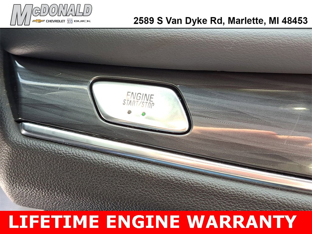 Used 2022 Buick Enclave Essence image 13