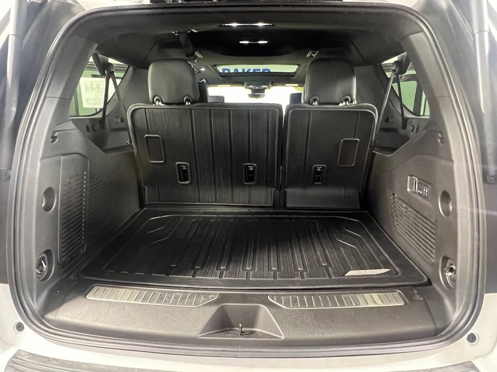 Used 2025 GMC Yukon XL Denali w/ Denali Reserve Package AWD/4WD image 14