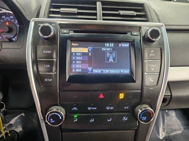 Used 2015 Toyota Camry SE FWD image 17