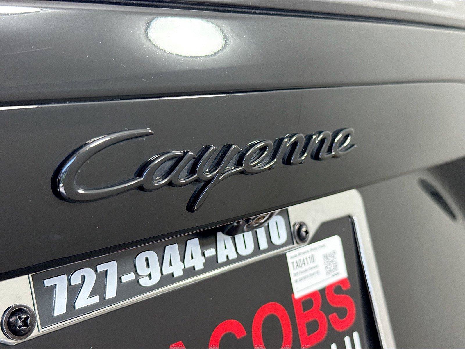 Used 2020 Porsche Cayenne AWD/4WD image 33