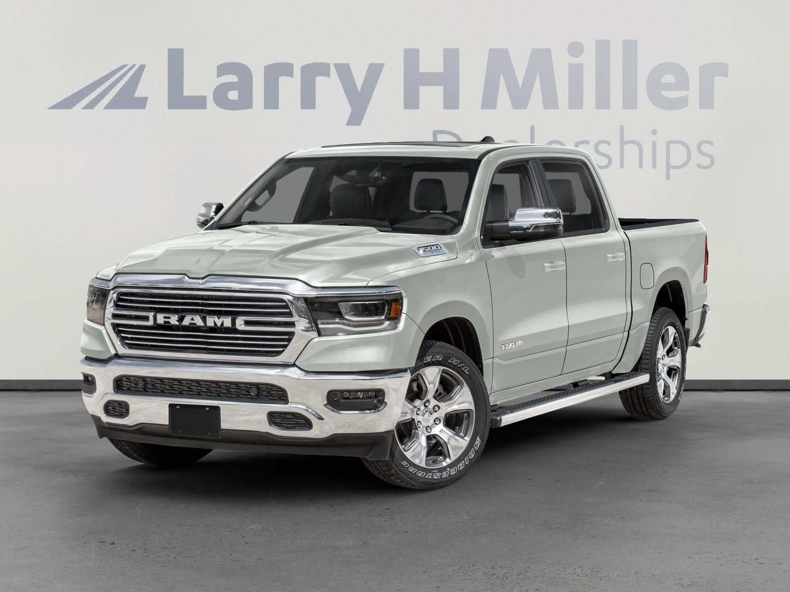 Used 2024 RAM 1500 Laramie w/ Trailer Tow Group AWD/4WD image 1