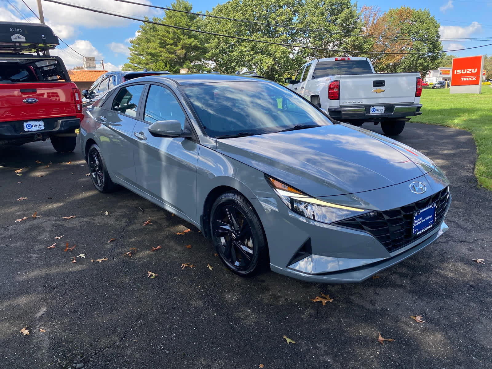 Certified 2022 Hyundai Elantra Blue w/ Preferred Accessory Package