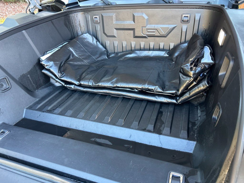 Used 2025 GMC Hummer EV 2X w/ LPO, Sport Package AWD/4WD image 43