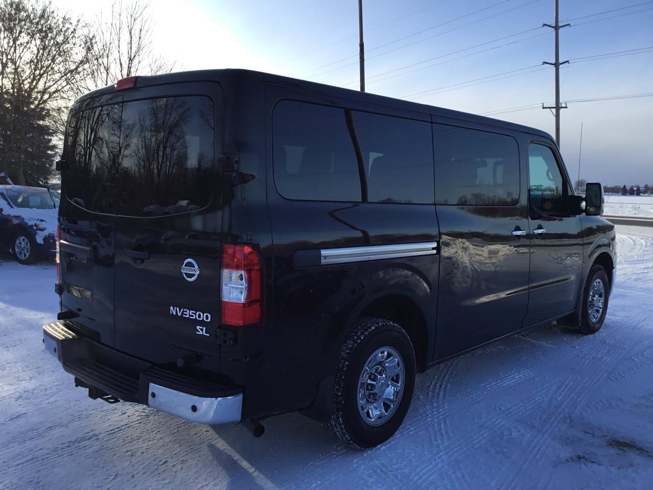 Used 2018 Nissan NV 3500 SL image 7