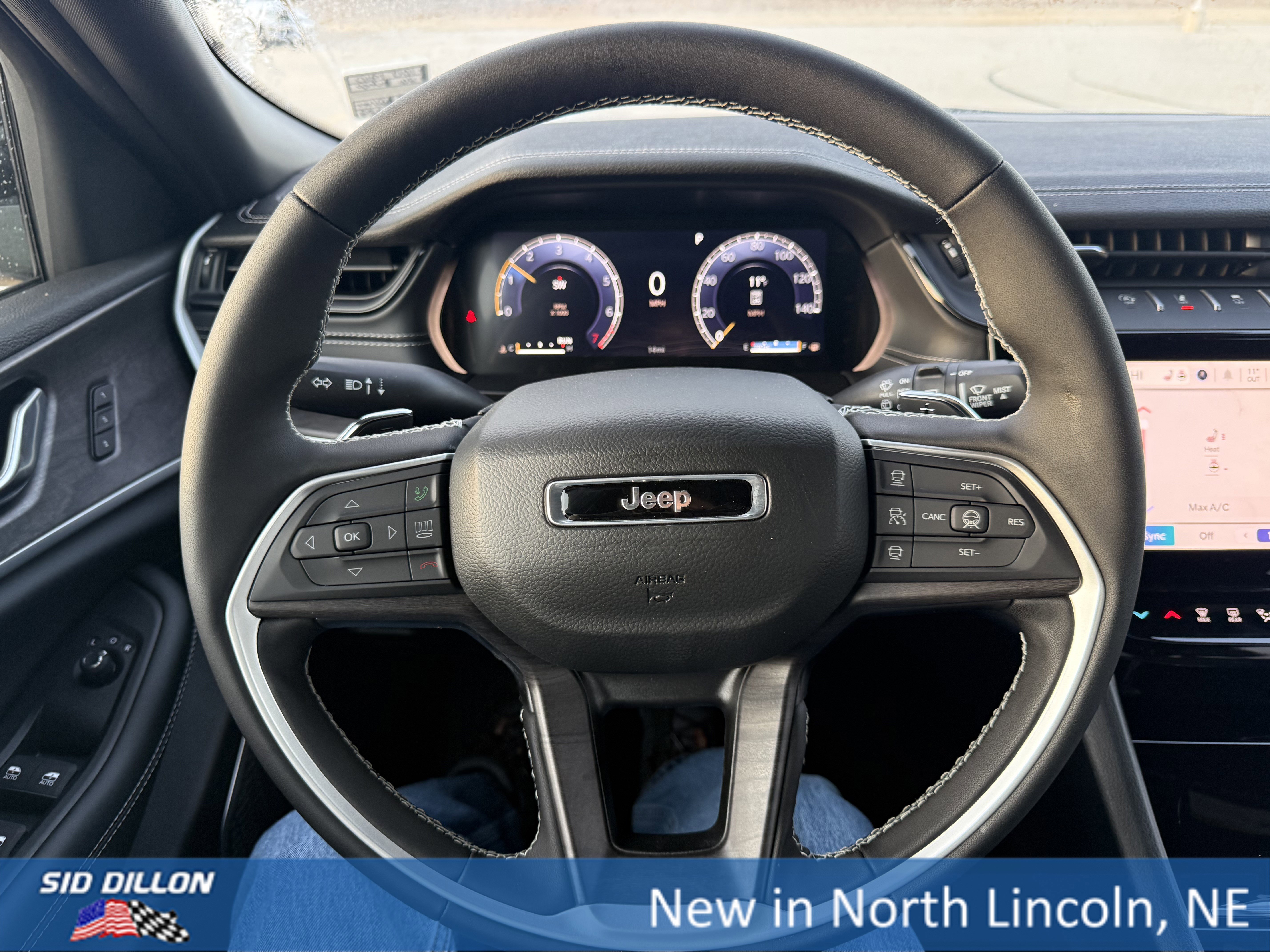 New 2026 Jeep Grand Cherokee Limited image 8